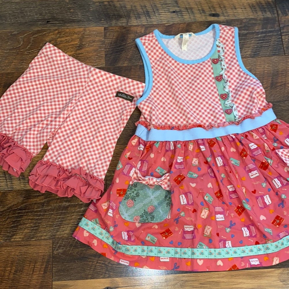 Size 8 Matilda Jane adorable outfit